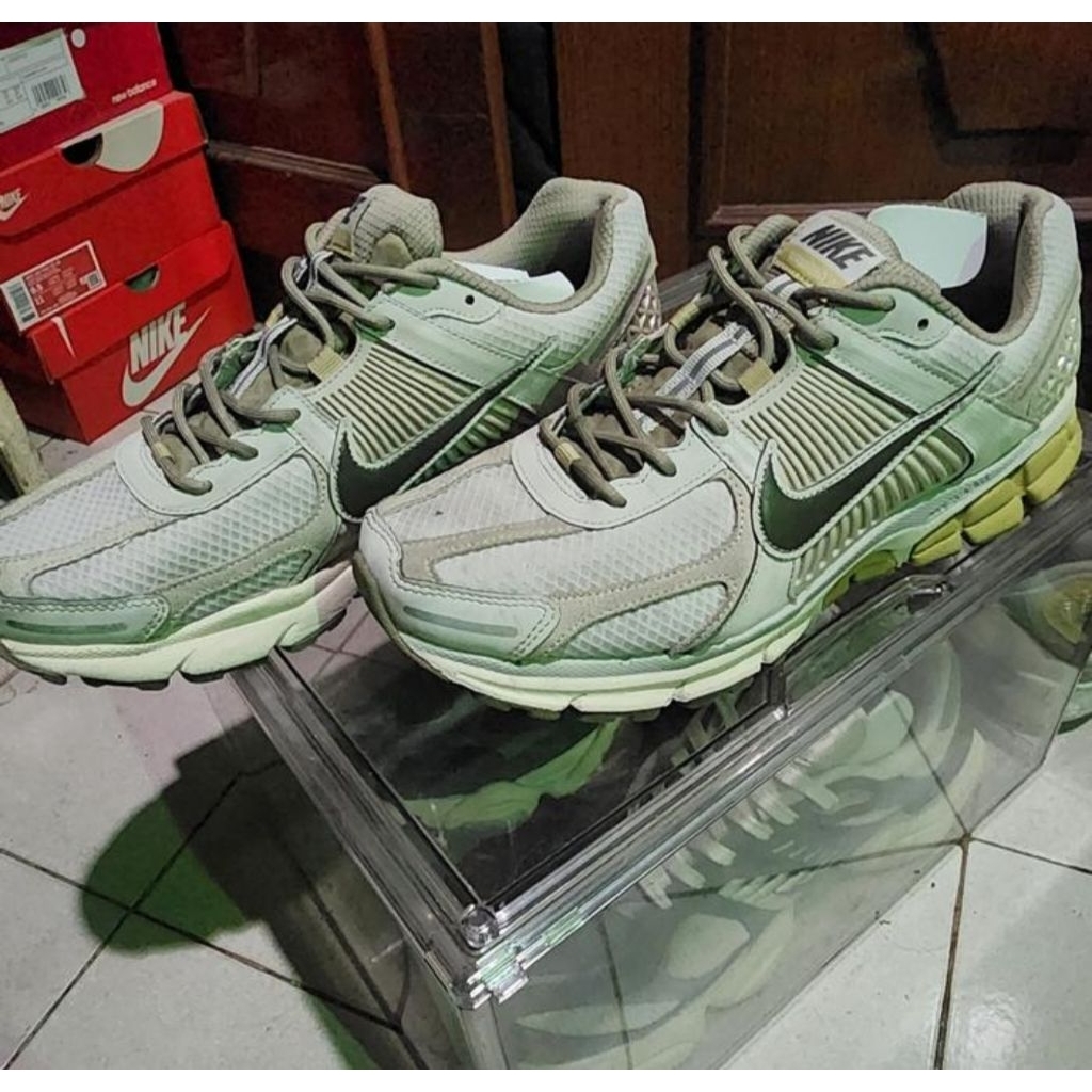 Nike Vomero 5 dan Nike air Max kasina wan ang