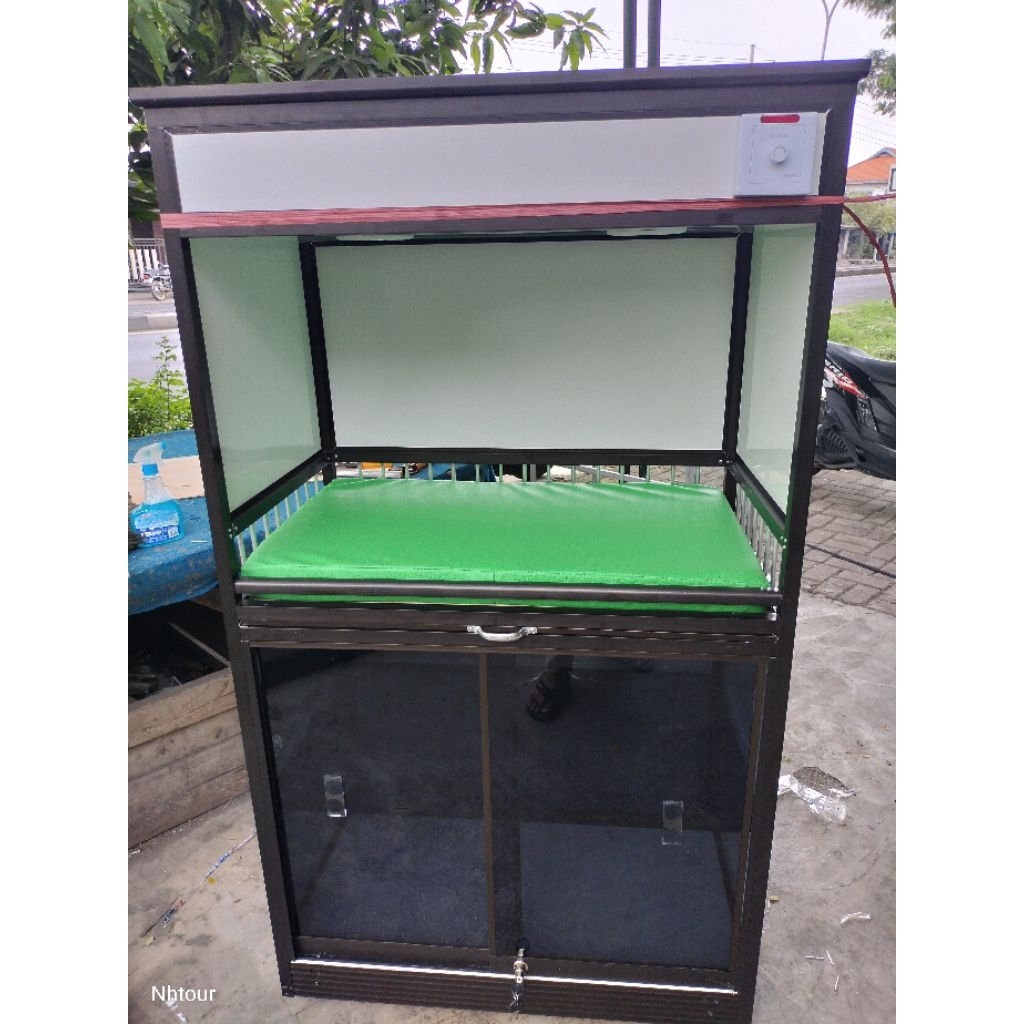 Meja Resusitasi bayi