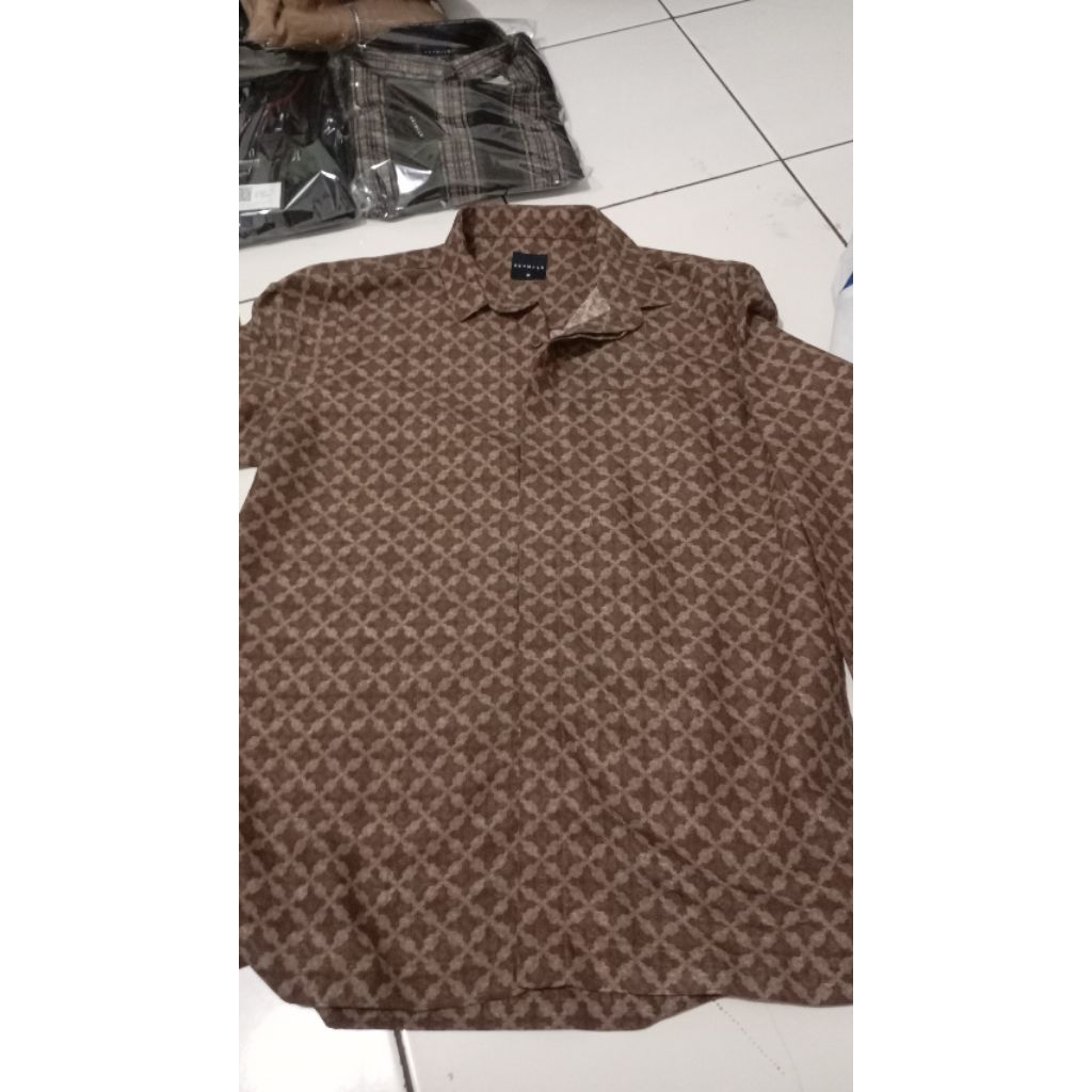 kemeja Heymale