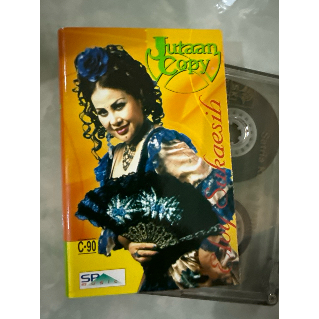 jutaan copy elvy Sukaesih