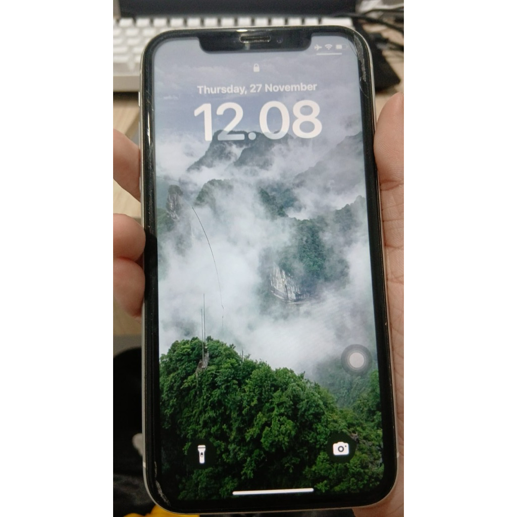 iphone xr 128gb white inter