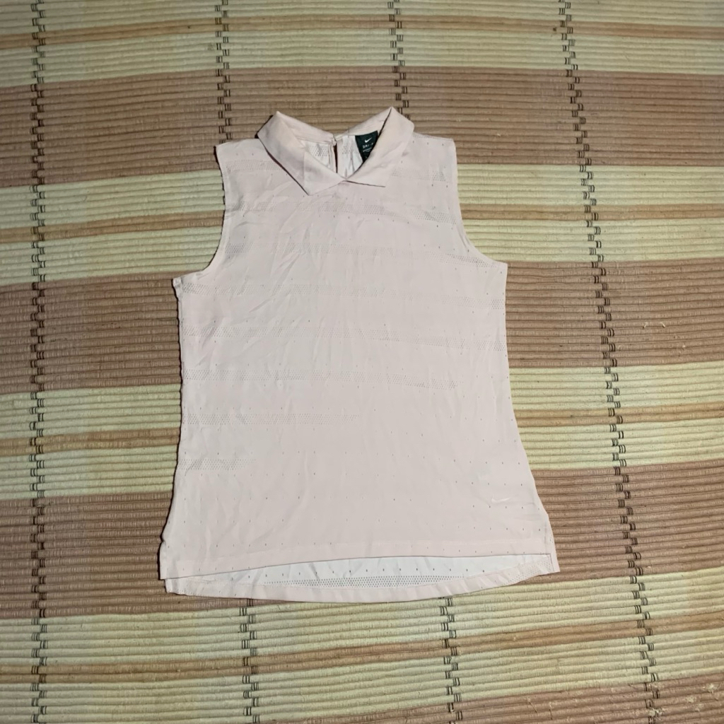 Baju Golf Wanita Sleevelessu  N2K3 GOLF 90  Original Second Preloved  Size On Taq 95 Wanita