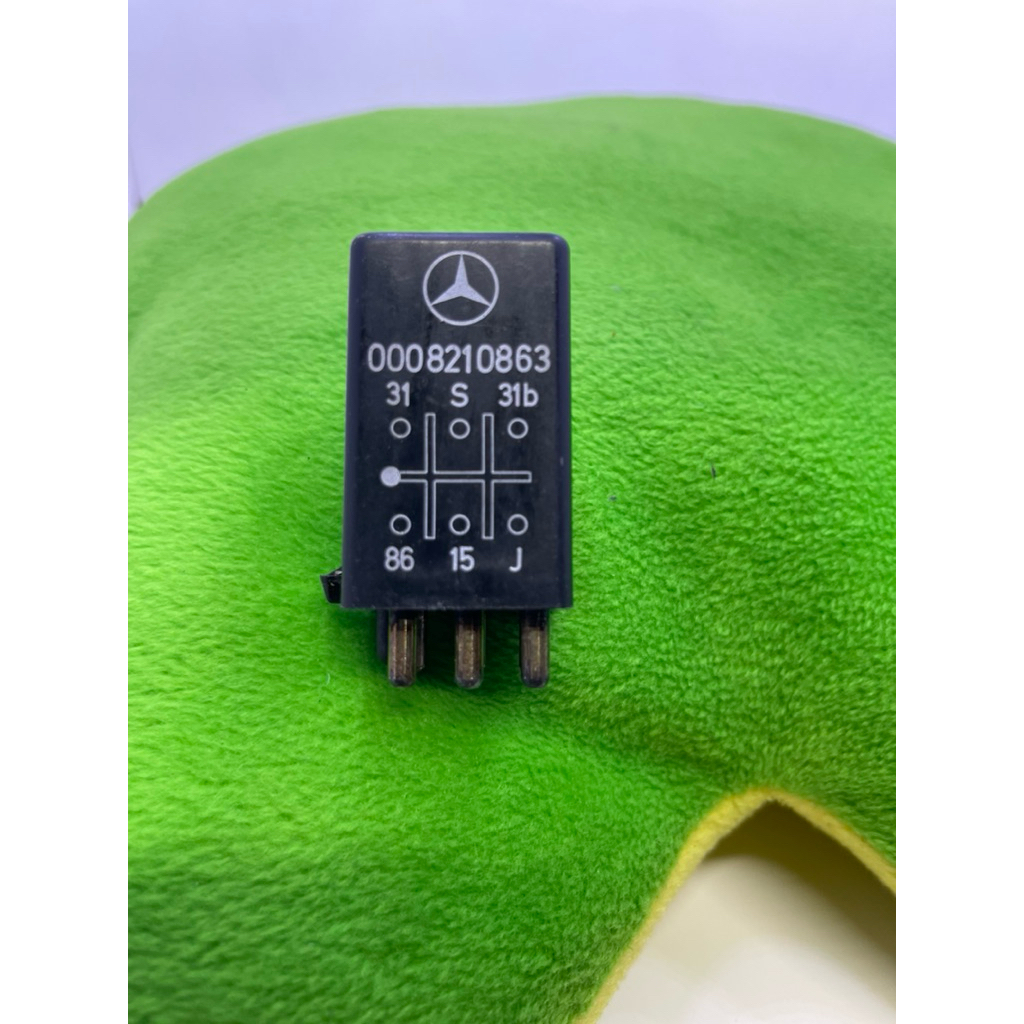 Rellay Mercedes Benz W123