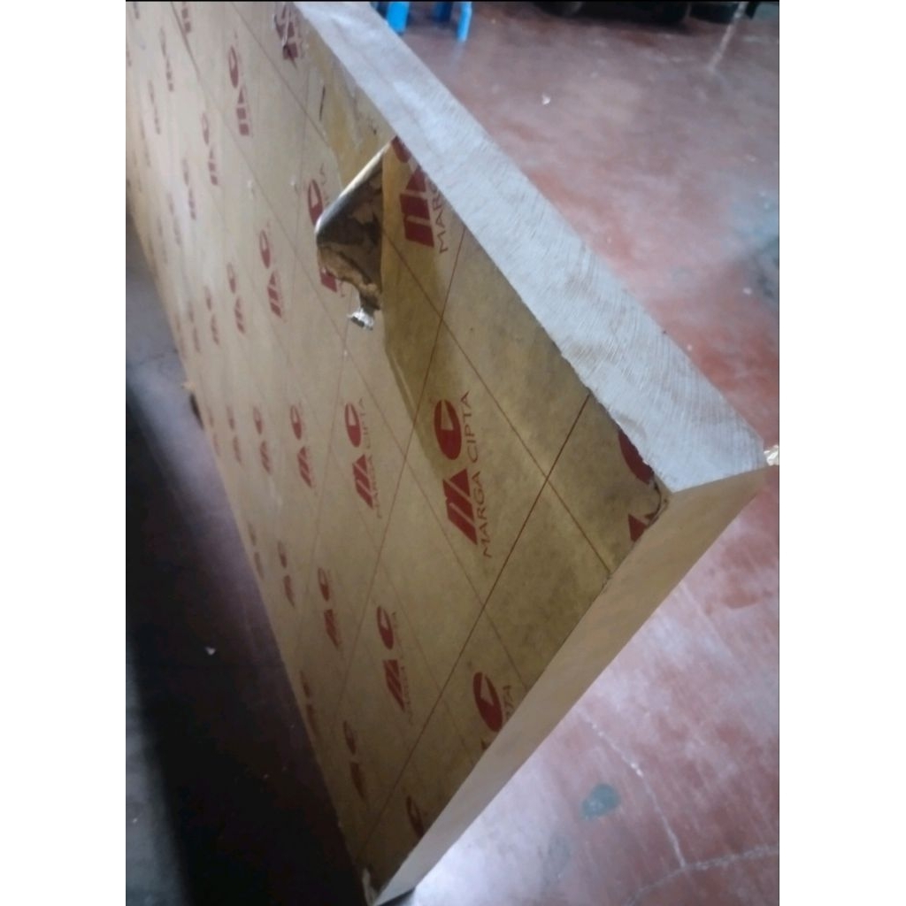 akrilik tebal 5cm / akrilik bening tebal 5cm x 50cm x 100cm
