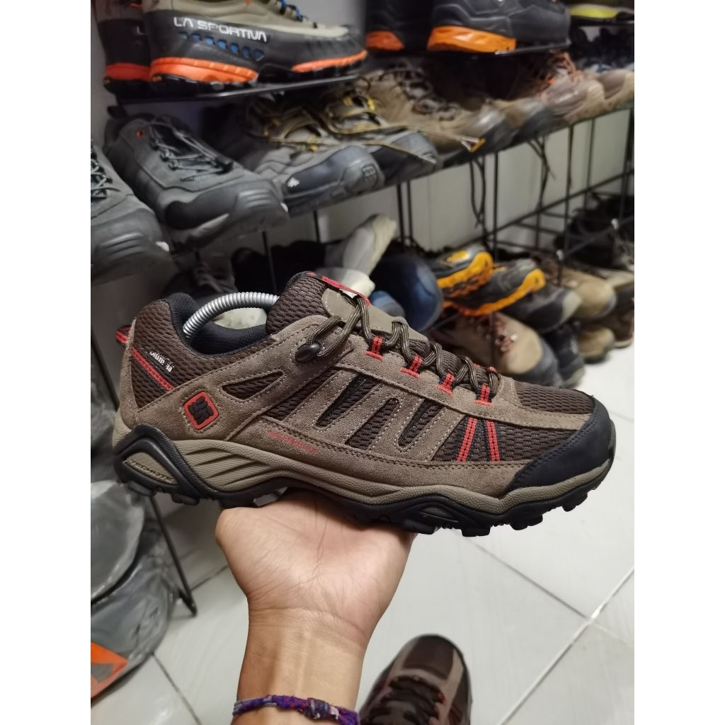 Sepatu Outdoor Hiking Gunung Trail Run Columbia North plains II Size 43