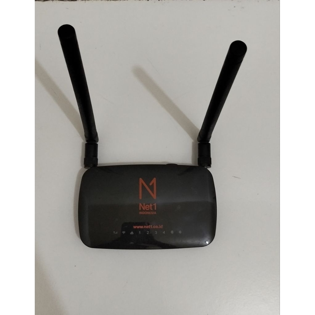 ROUTER modem NET1 CLR-M20