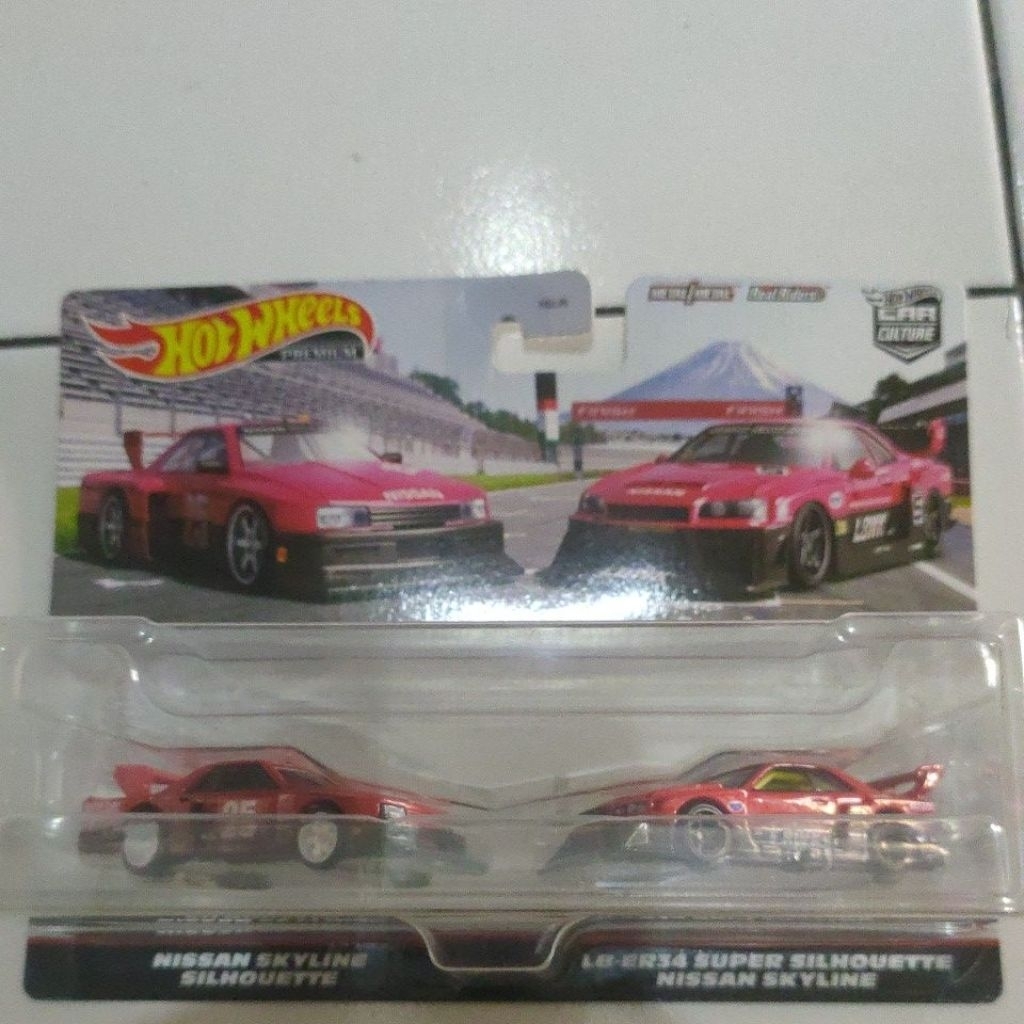 Hot Wheels Premium r30 & r34 Super Silhouette