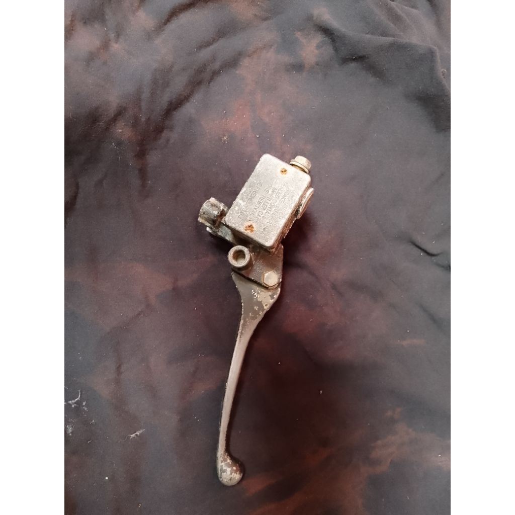 Master Rem Original Universal (Bekas Pemakaian)