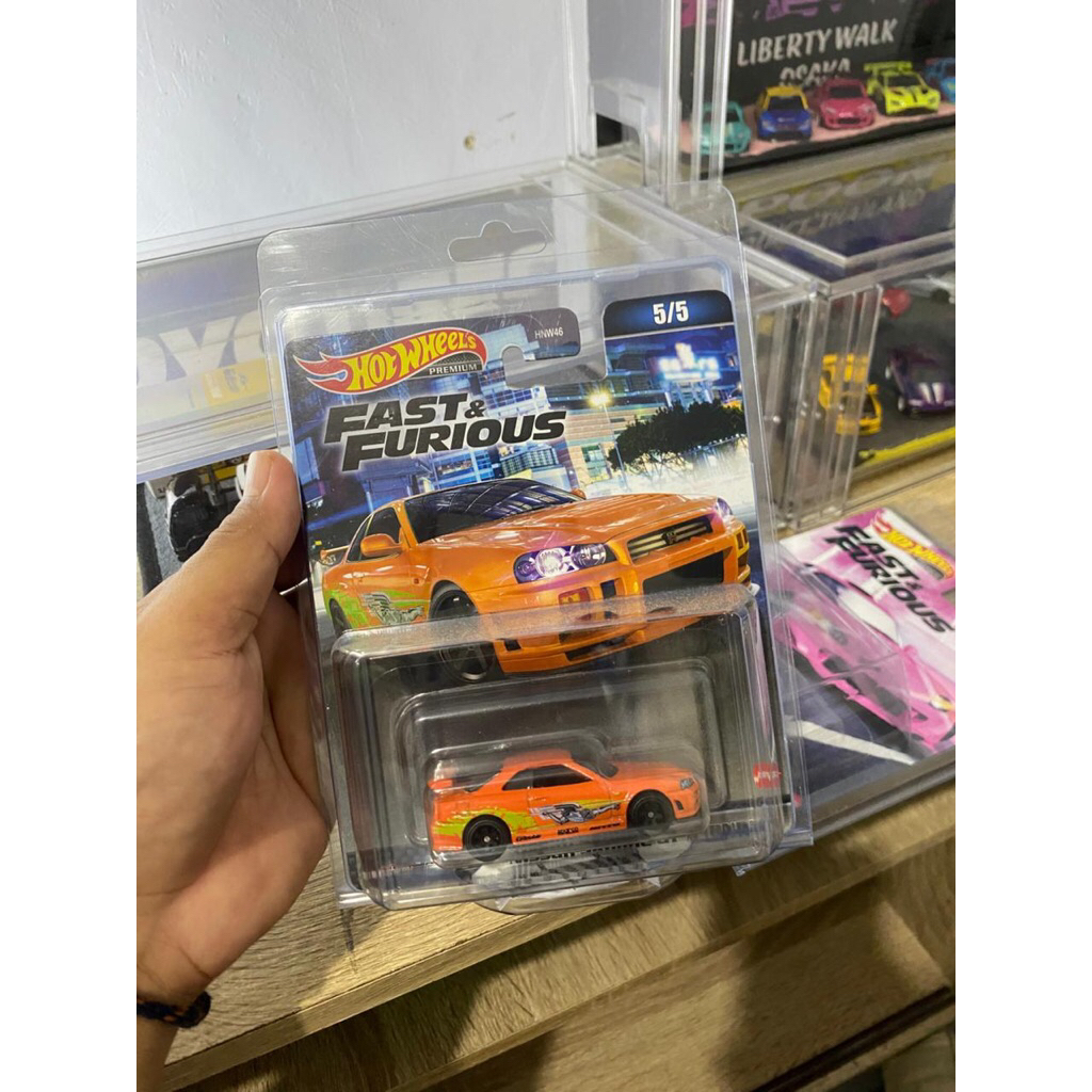 hot wheels premium nissan r34