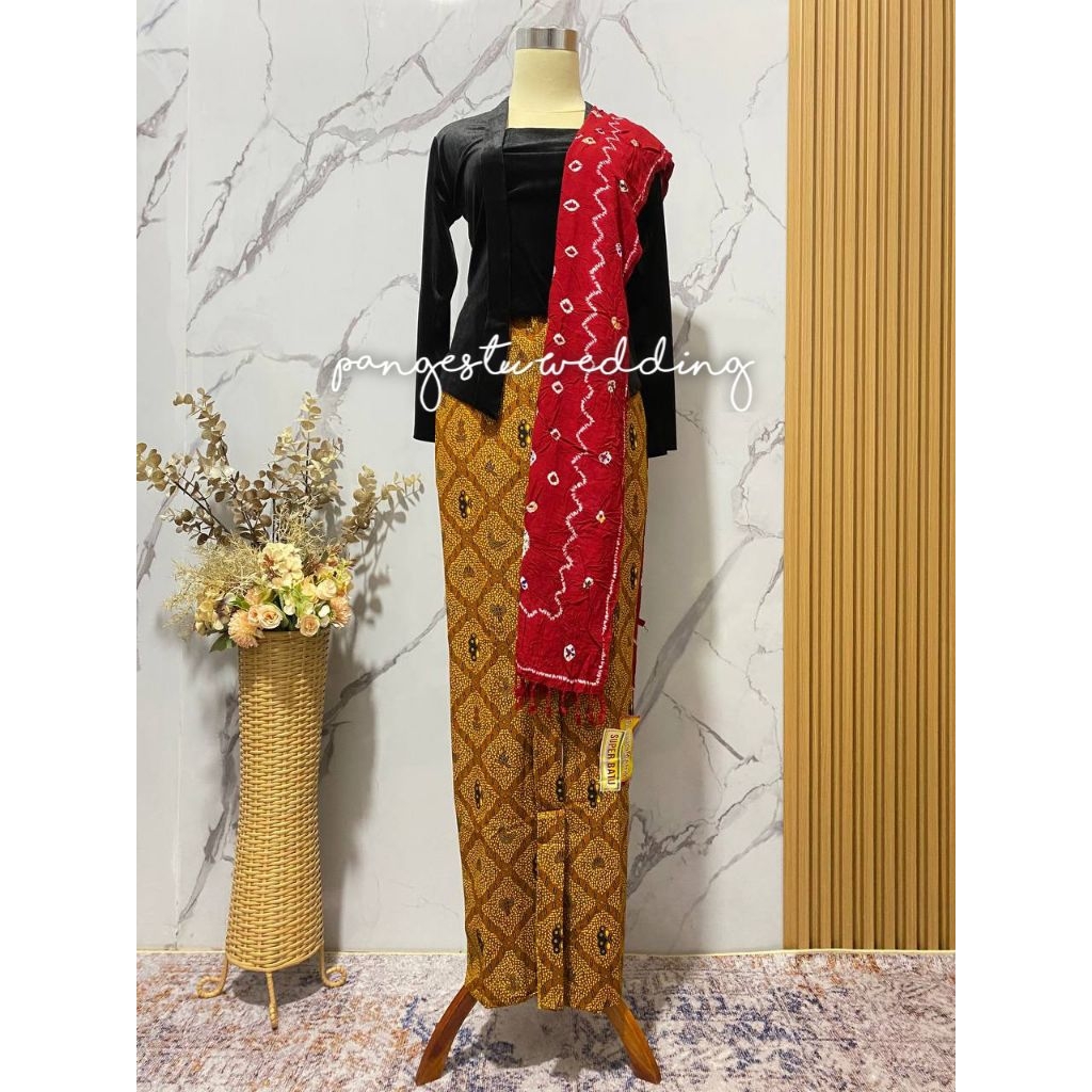 [SI23] Set Pakaian Wanita_Adat Jawa