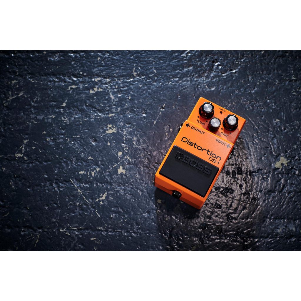 EFEK GITAR DS 1 BOSS DISTORTION ORIGINAL
