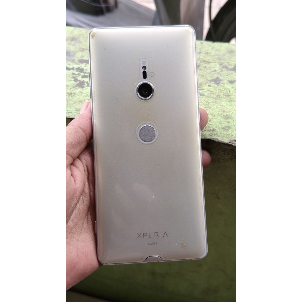 (minus) Xperia xz3 au Snapdragon 845 4/64 gb