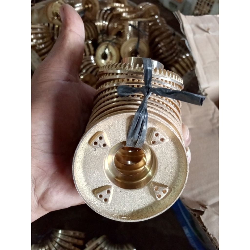 Burner kompor Rinnai kecil tebal Kuningan Logo (31) /Cocok buat Kompor Rinnai kecil Diameter 7Cm