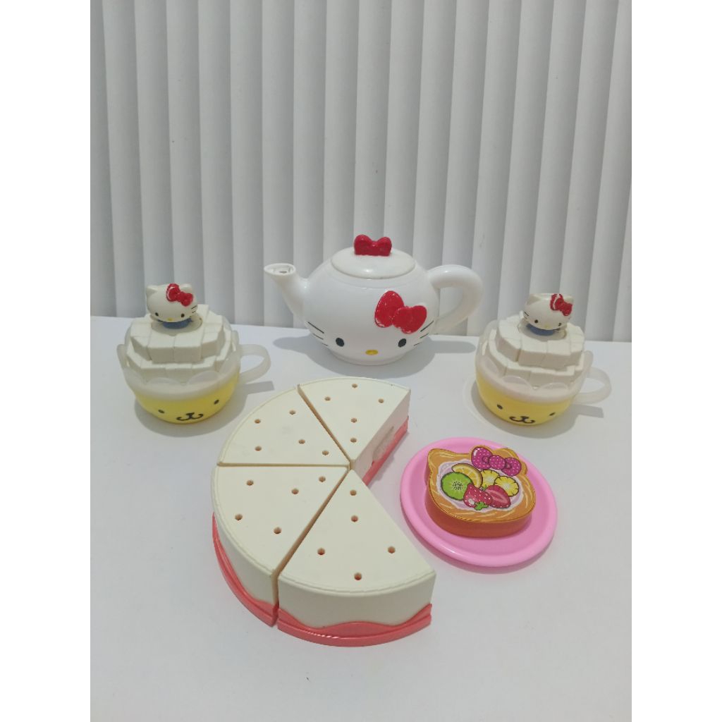 preloved mainan masakan hello kitty