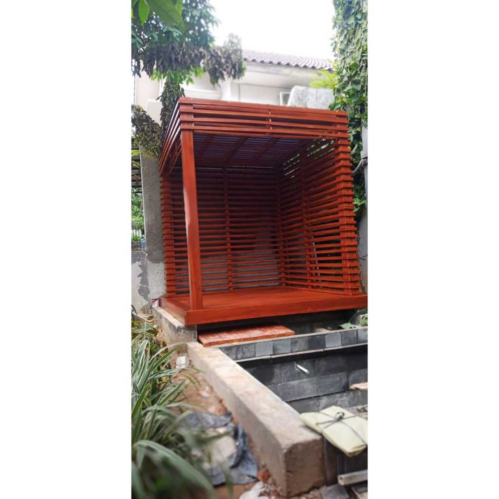 gazebo taman kayu mahoni minimalis / gazebo pargola kayu mahoni / saung gazebo kayu mahoni 3x3 meter