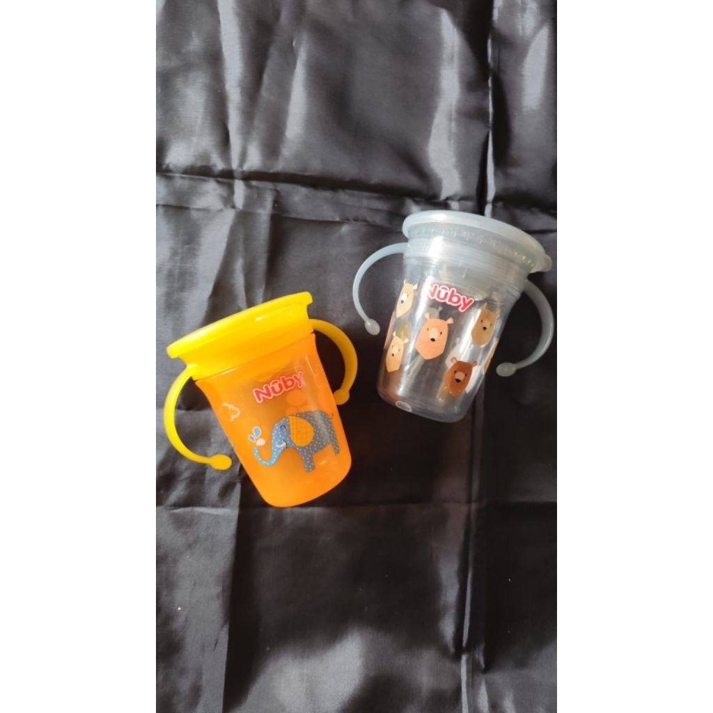 Nuby wonder cup Tritan 240ml Preloved/2nd Gelas belajar minum