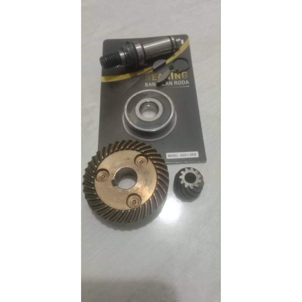 sepaket spindle+gear set+spi+snap ring gerinda makita 9553/9513