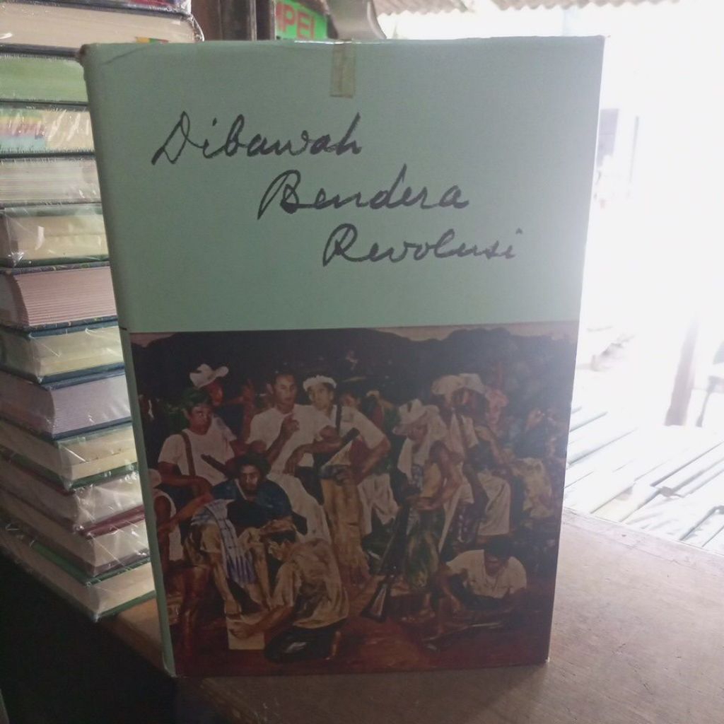 Buku Dibawah Bendera Revolusi DIJILID PERTAMA 1965