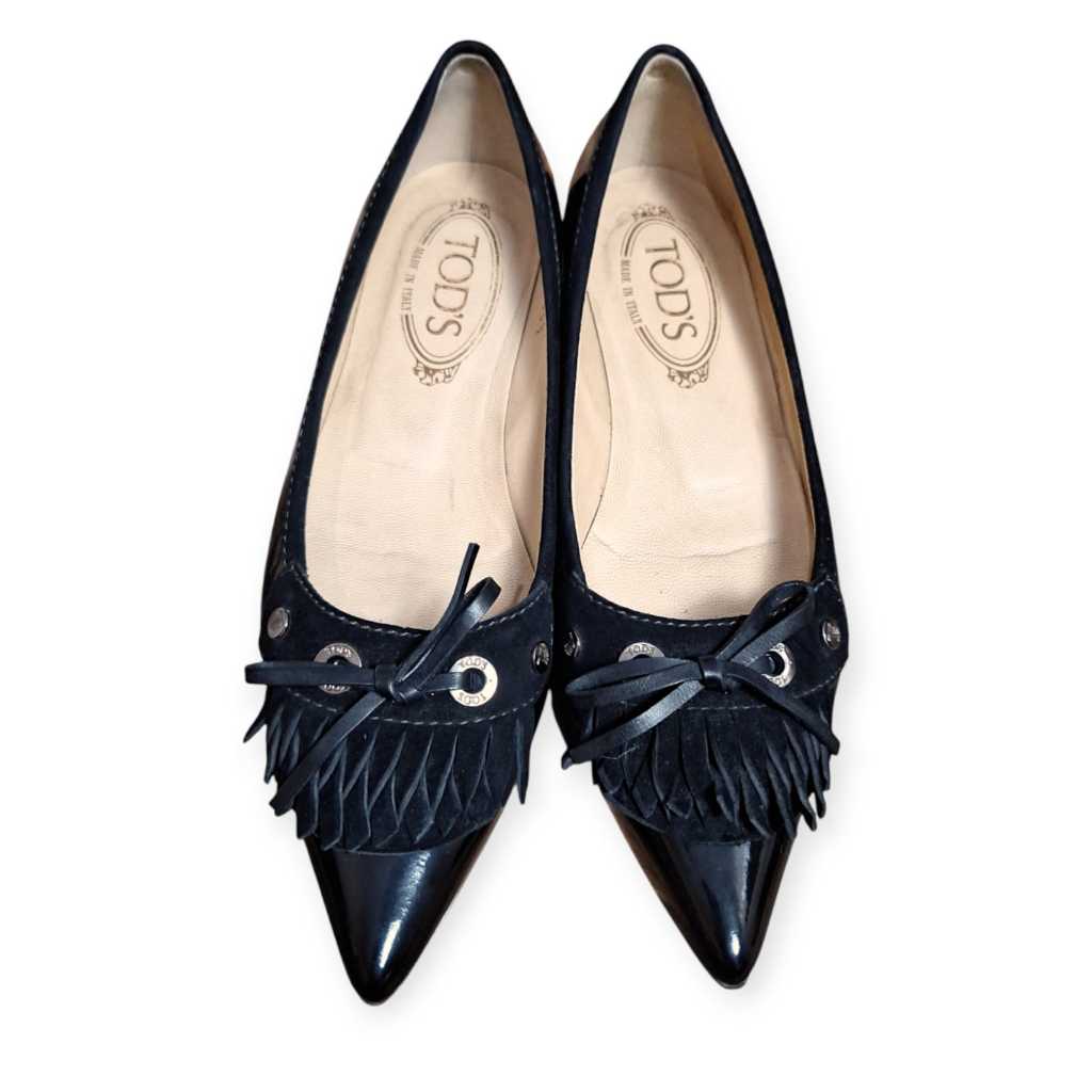 Preloved Tods Black Flat Shoes Size 35½ Authentic