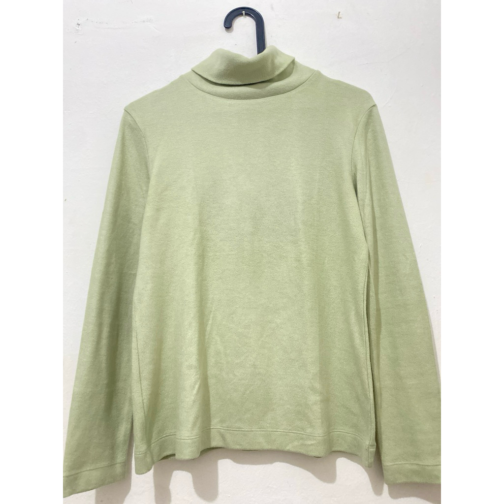 Turtleneck Uniql* Heattech Preloved