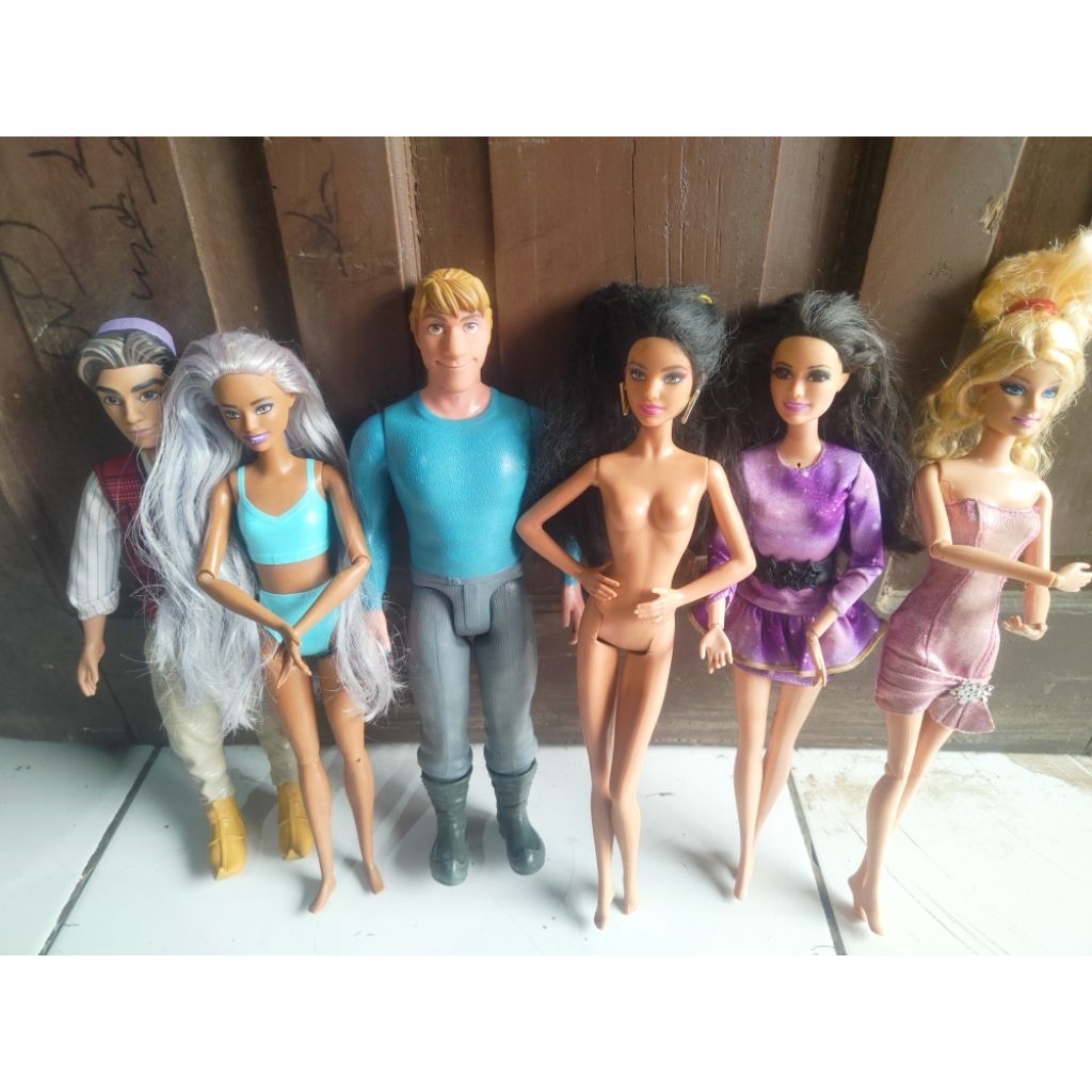 Barbie mattel,disney