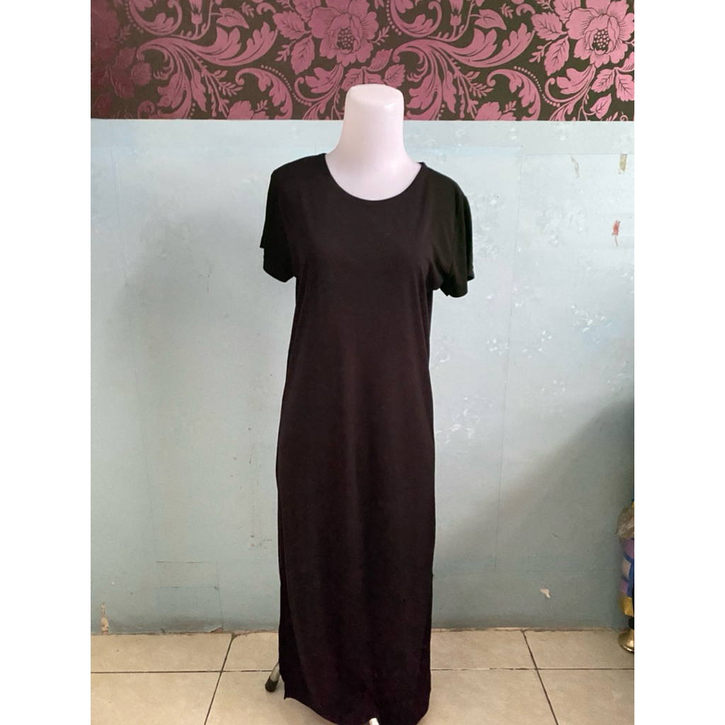 DRESS HITAM BELAH SAMPING
