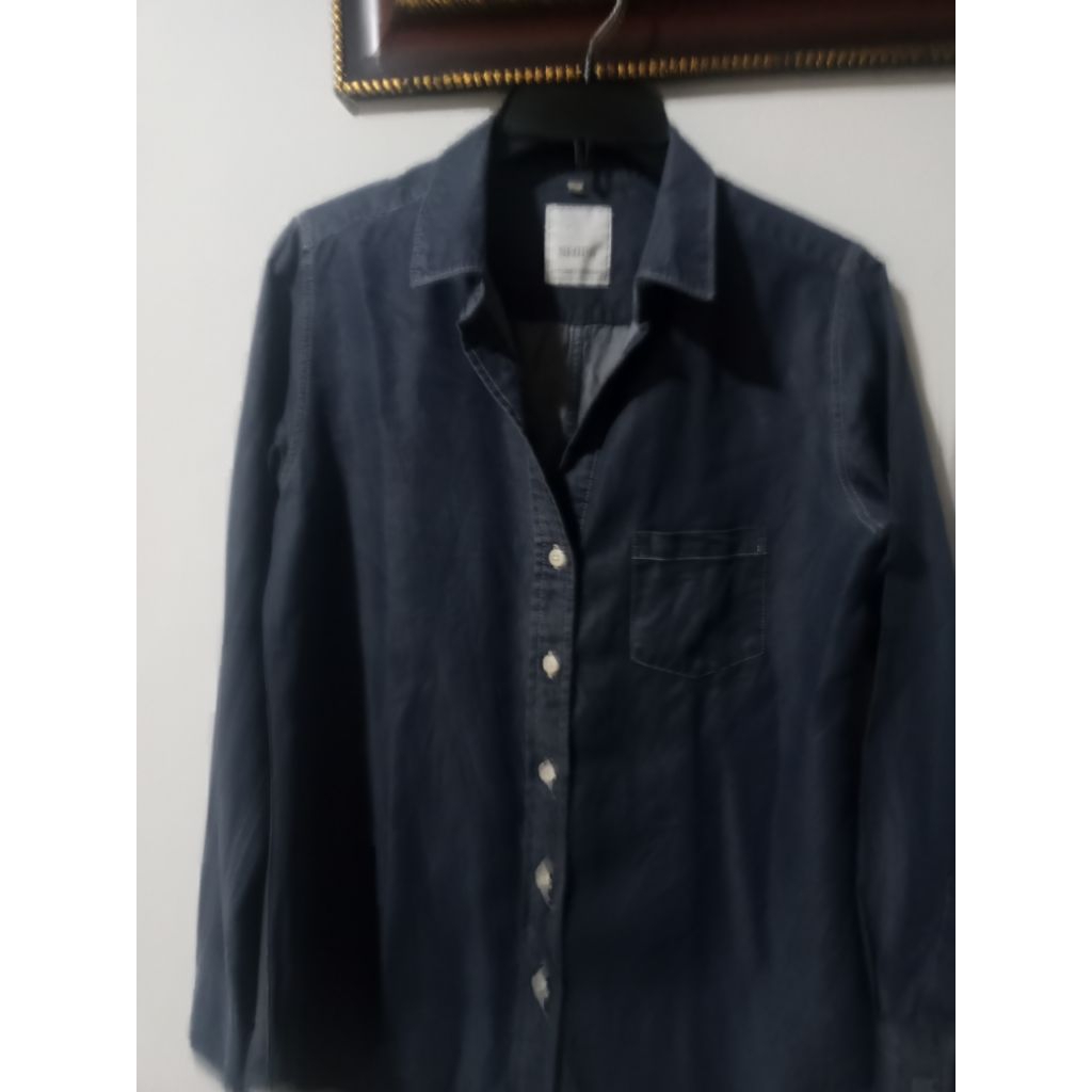 preloved kemeja semi denim brand ships