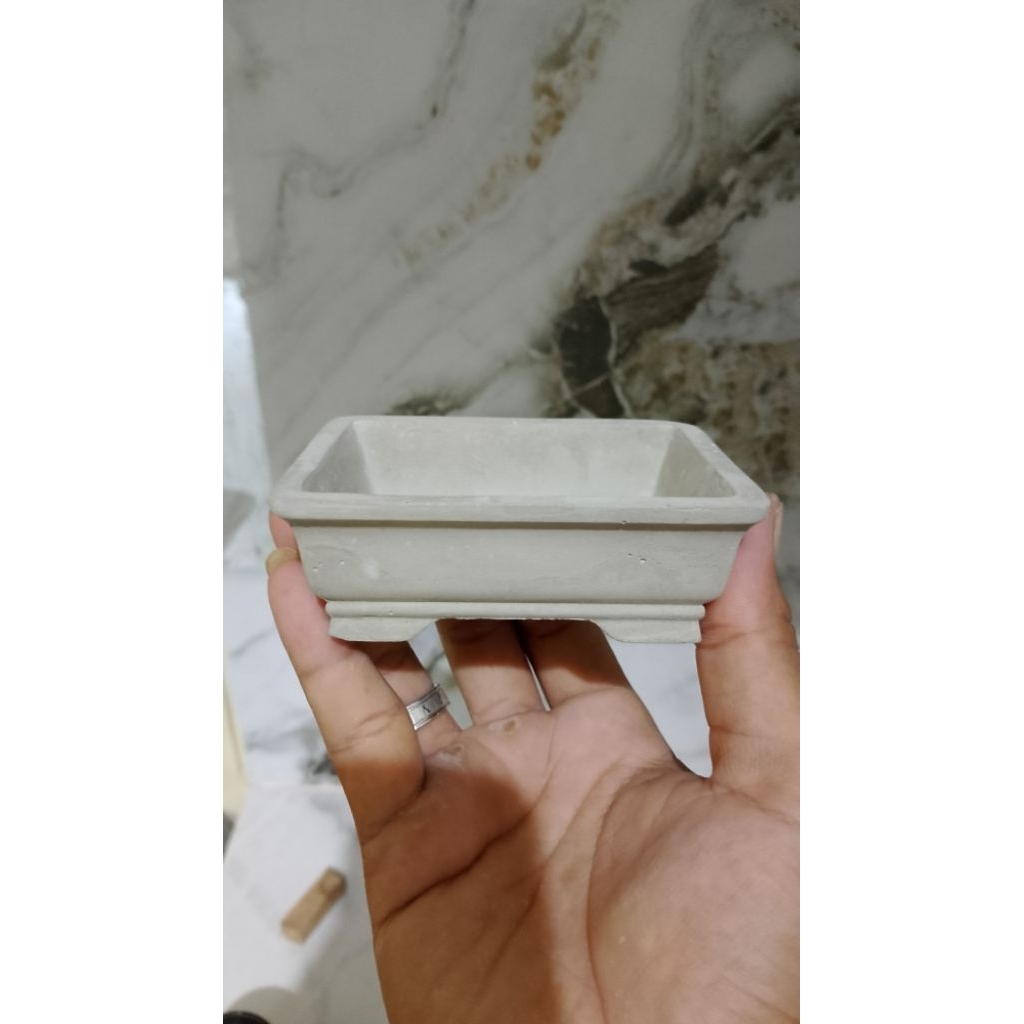 Pot Bonsai Mame Bahan Semen