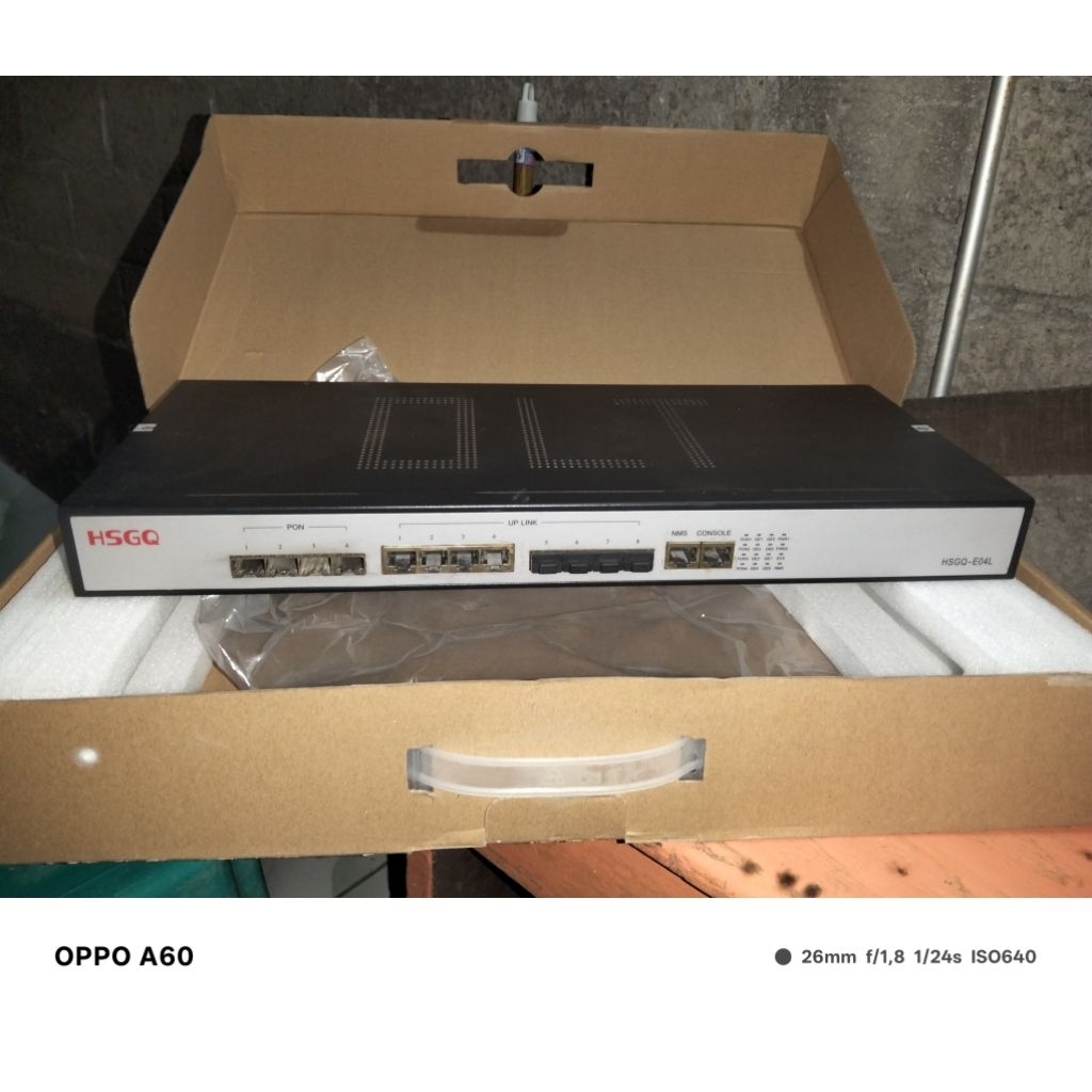 OLT EPON HSGQ E04L 4PORT + 2 Sfp 8db