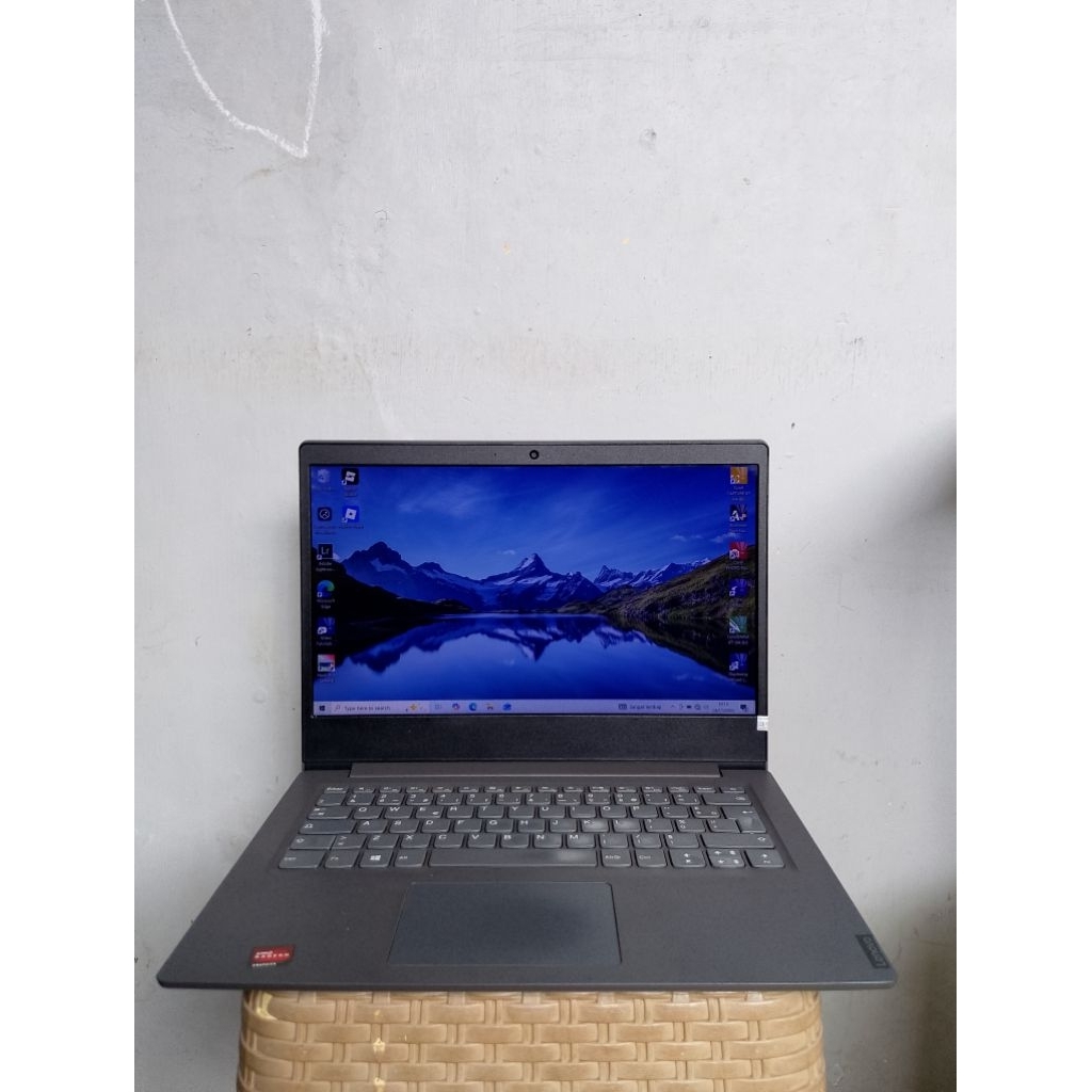 Laptop Lenovo V14 AMD RYZEN 3 3250U