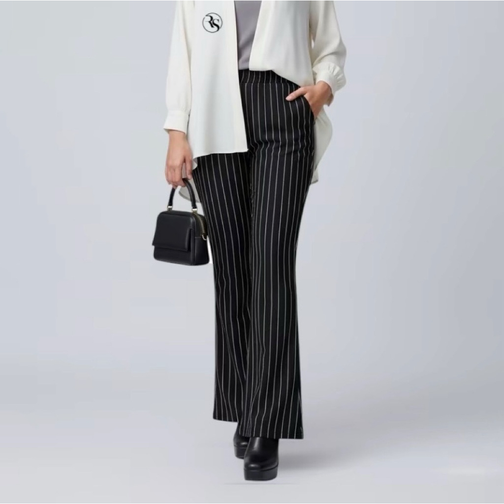 Celana Wanita Flare Pants Esme Cutbray Premium Import Bangkok dengan Bahan Knit Stripe Premium