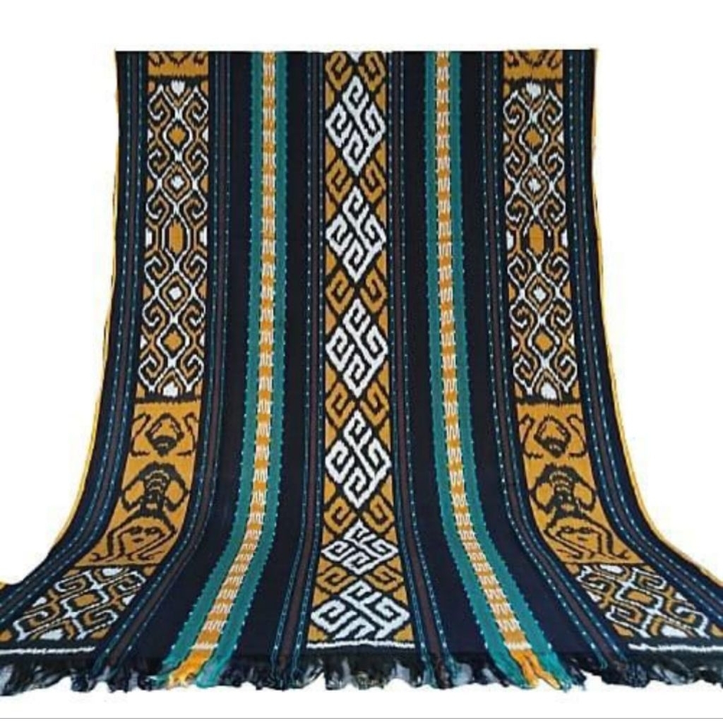Kain tenun blanket etnik kalimantan