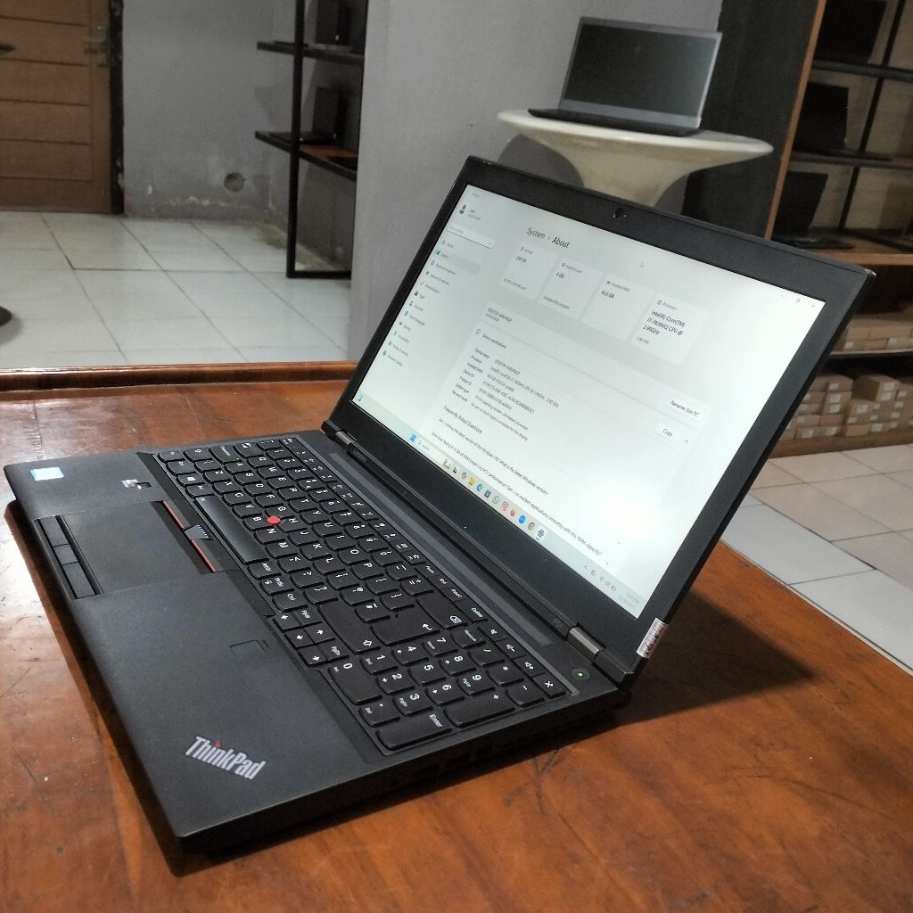 Laptop Second Lenovo ThinkPad P51 | Core i7 Gen 7 RAM 16GB SSD 256GB | NVIDIA Quadro M1200 4GB | 15.