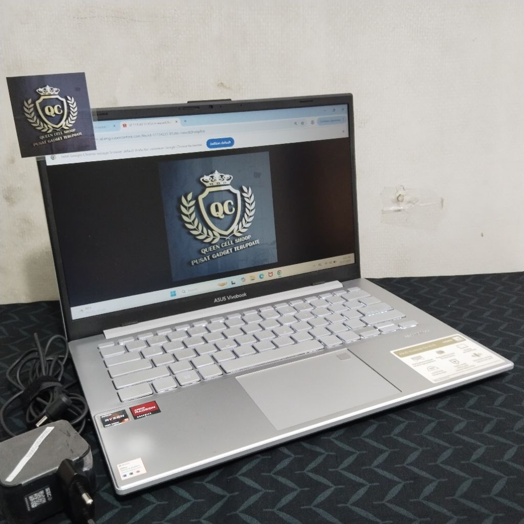 LAPTOP ASUS VIVOBOOK GO E1404FA AMD RYZEN 5 7520U 8GB SSD 512GB 14INCH SECOND BERGARANSI