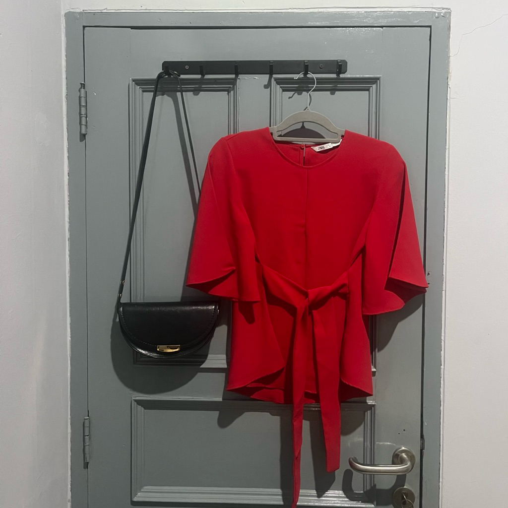 Preloved - Zara Red Trumpet Blouse