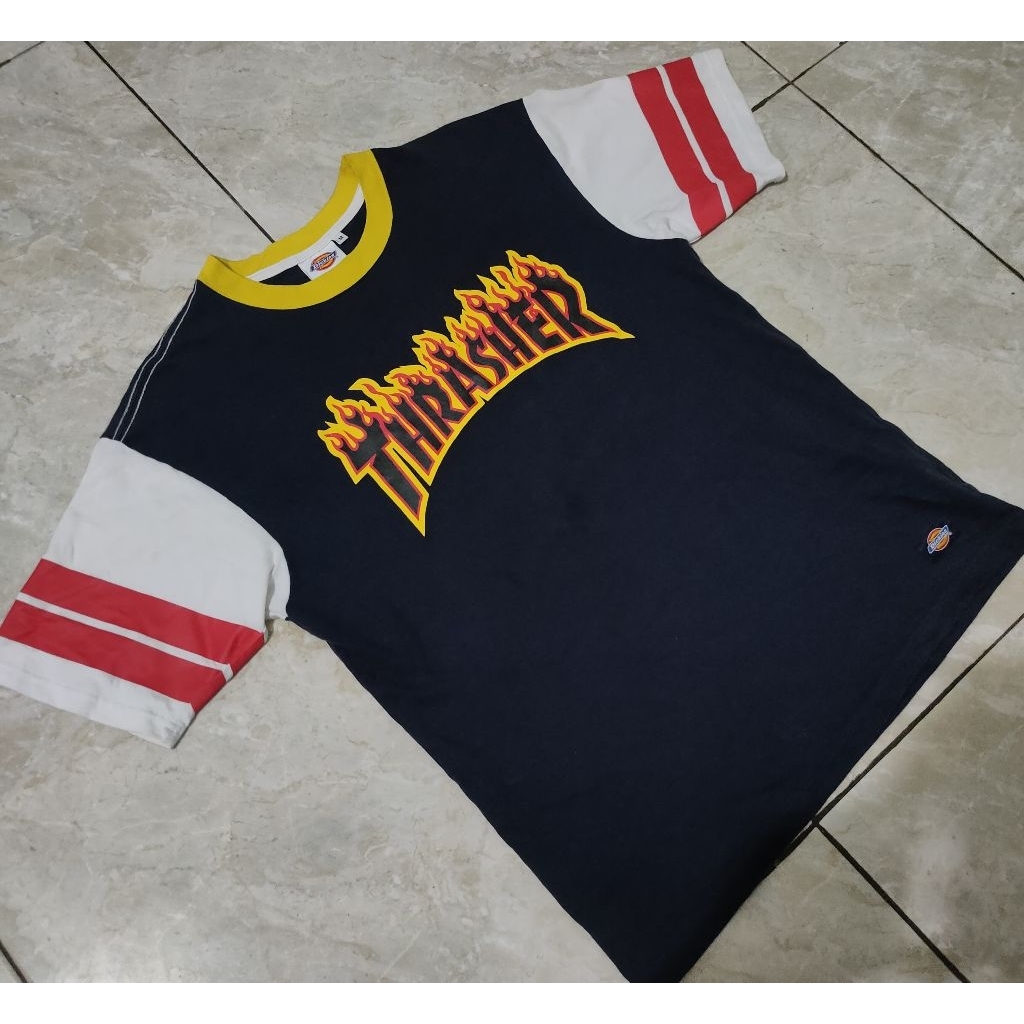 T-shirt kaos atasan dickies x Thrasher original