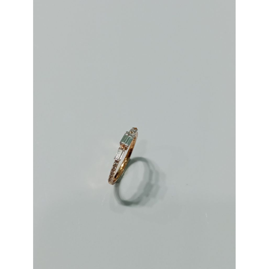 Laris Jewellery cincin rosegold trilogy baguette