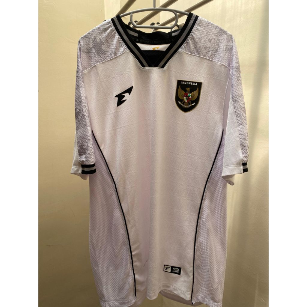 Jersey Away Timnas Indonesia Replica 2025 [used]