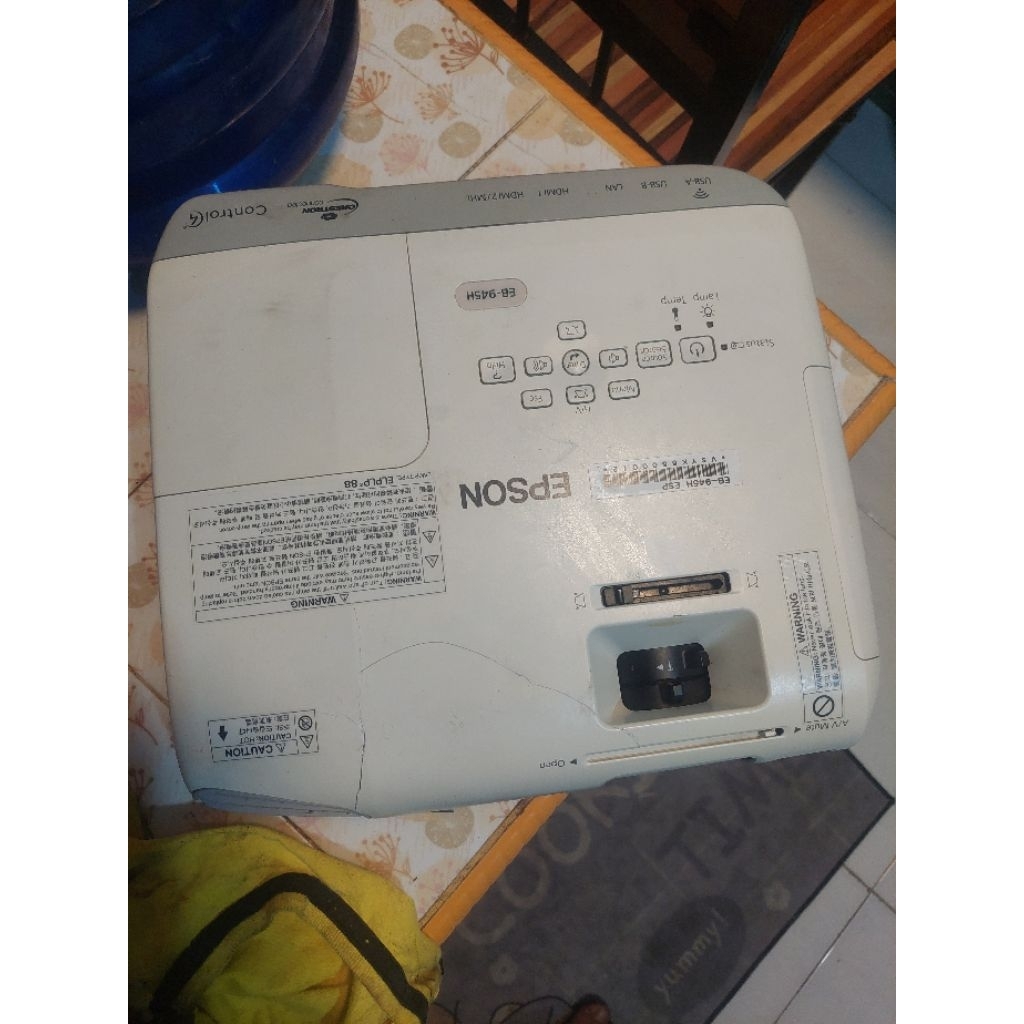 4 unit proyektor epson eb-945H minus (rusak)