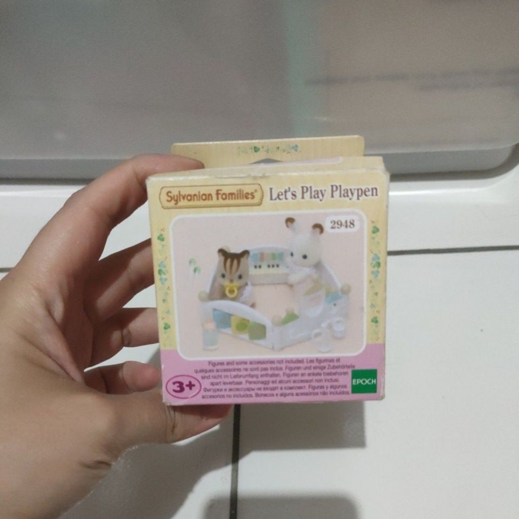 mainan anak figur boneka sylvanian families lets play playpen perabot rumah