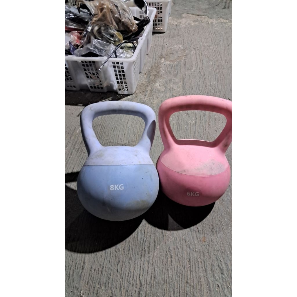 barbel 8kg dan 5kg .