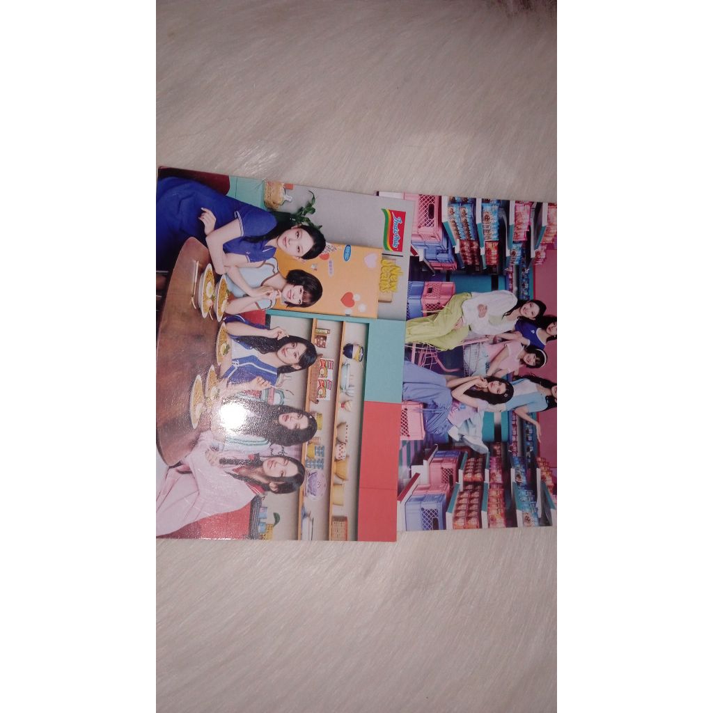 new jeans/njz×indomie postcard