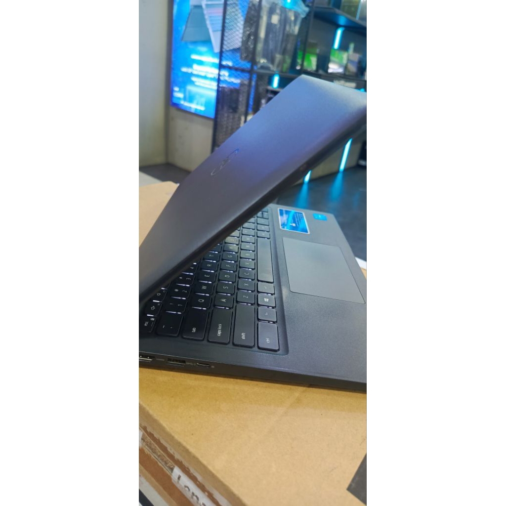 laptop laptop second latitude 3420 gen baru Gress like new Pekanbaru SSD 256 RAM 8GB