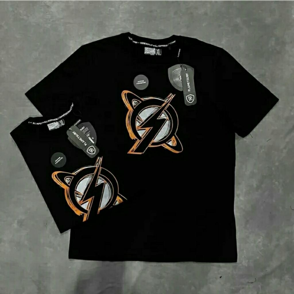 KAOS PLANET SURF PREMIUM MIROR COTTON COMBED 20'S KAOS PLANETSURF FULLTAG KAOS HITAM KAOS COWOK KAOS