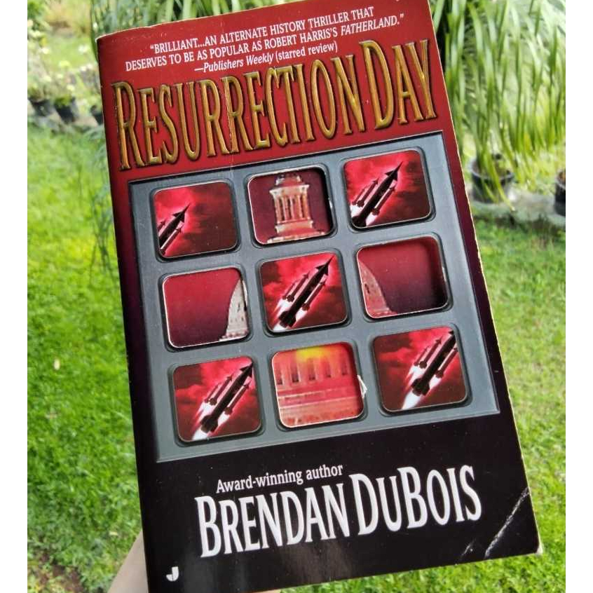 Brendan Dubois Resurrection Day Novel Science Fiction Bahasa Inggris Preloved