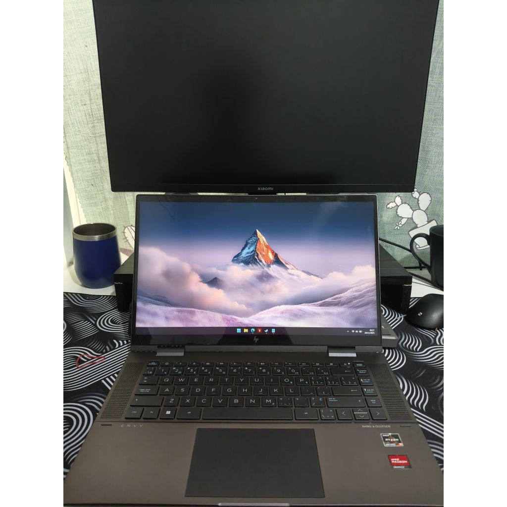 HP Envy X360 2 in 1 15EY0017CA Ryzen5/16GB/512GB/Touchscreen