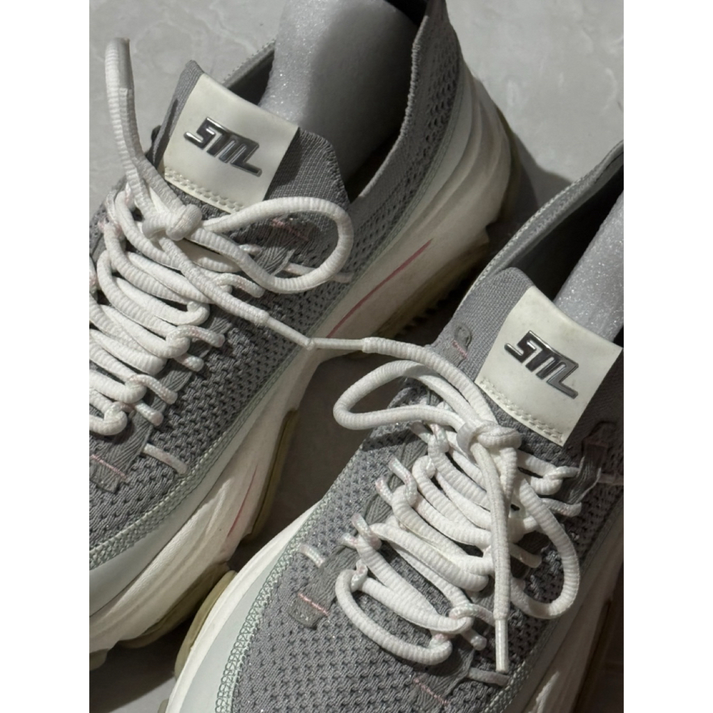 Steve Madden Sneakers - Preloved - Original