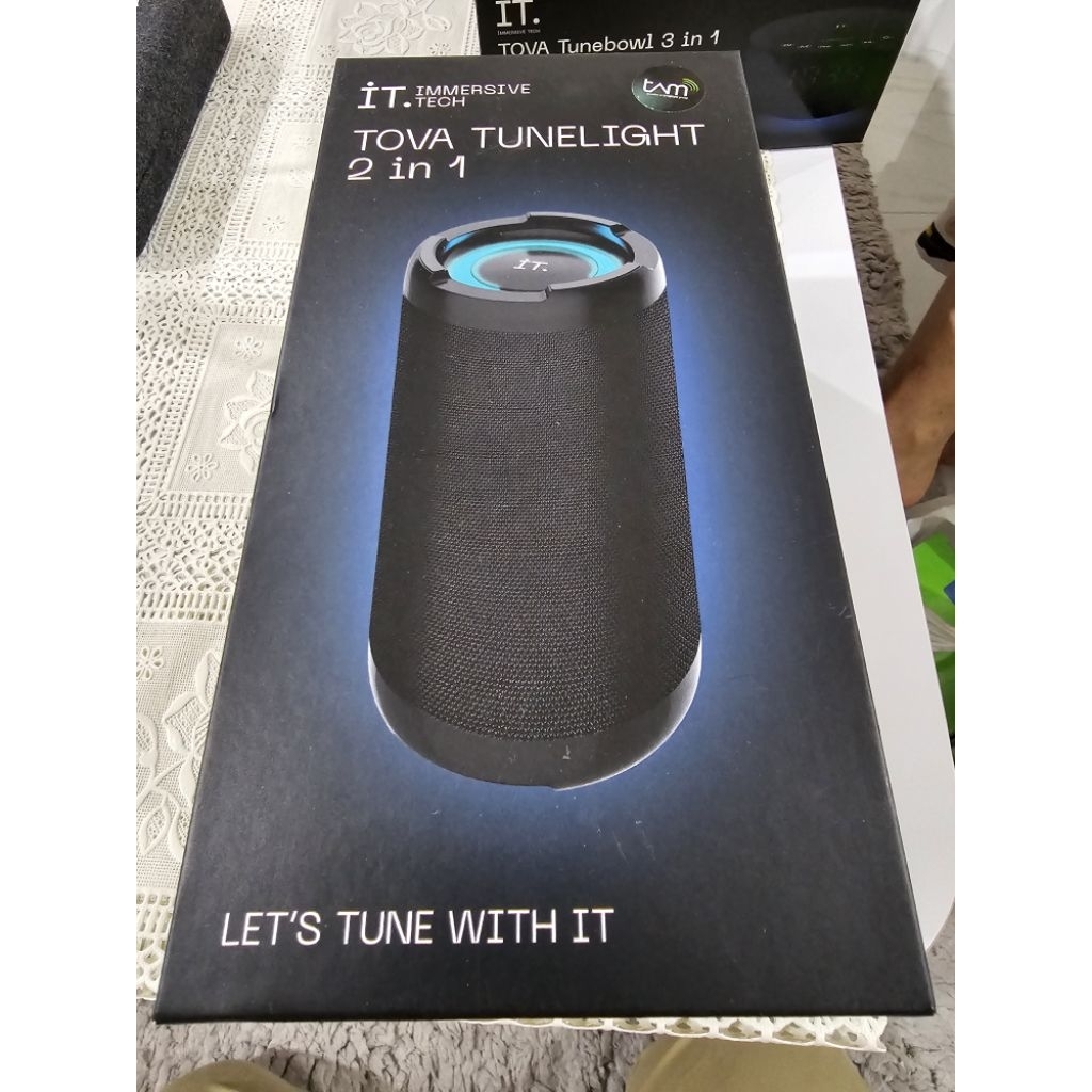 IT IMMERSIVE TECH TAM TOVA TUNELIGHT 2 in 1 BLUETOOTH CONNECTIVITY SPEAKER WITH BLUETOOTH