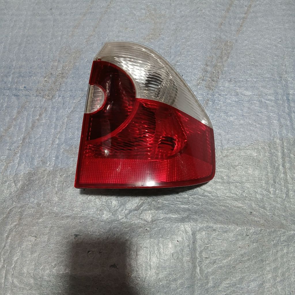 stoplamp lampu belakang bmw x3 e83