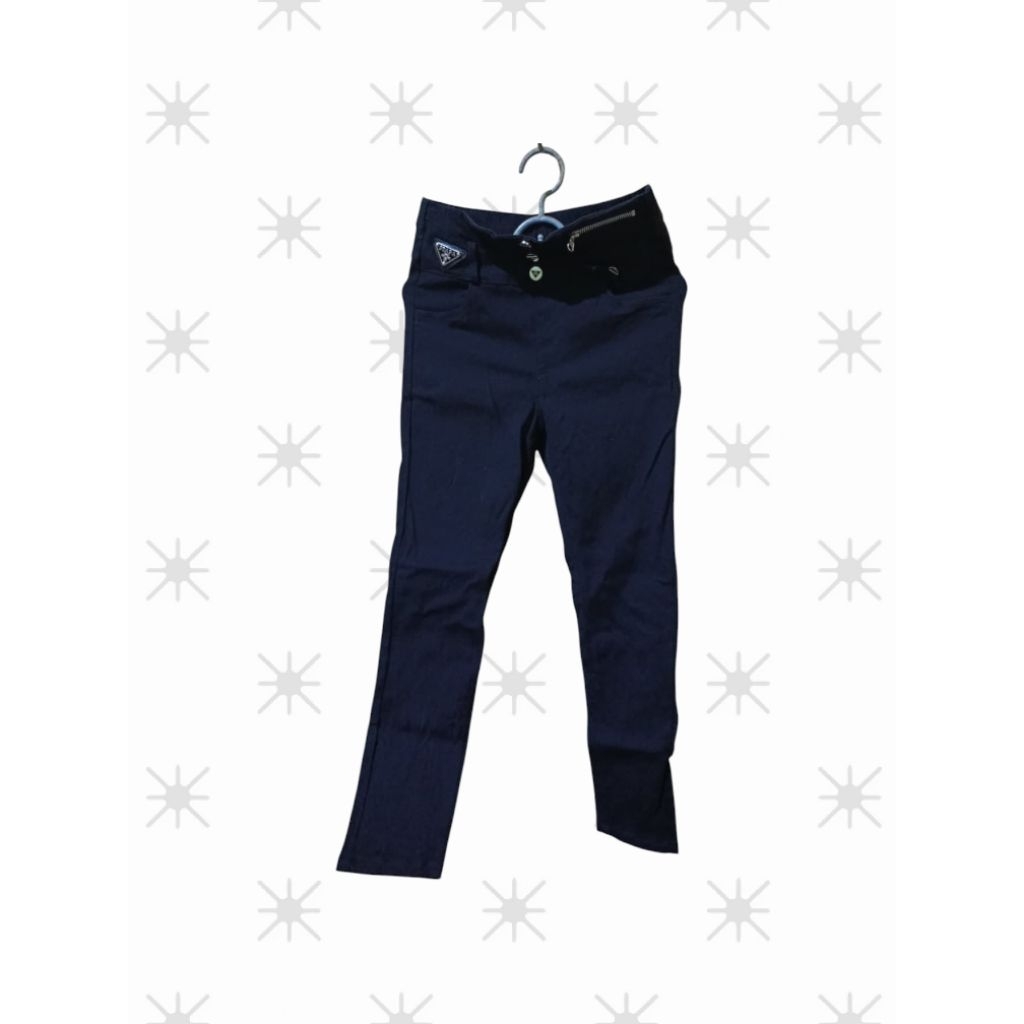 Slim-fit pants preloved